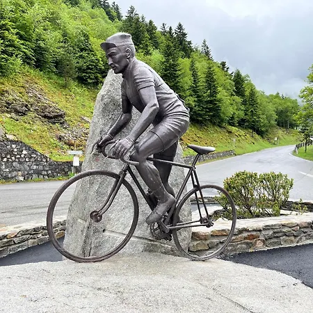 4 Pers Confort 100mdespistes St Lary 4 Etoiles 公寓 圣拉里苏朗