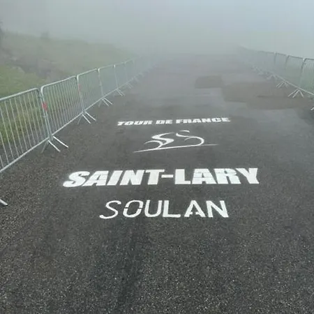 4 Pers Confort 100mdespistes St Lary 4 Etoiles 公寓 圣拉里苏朗